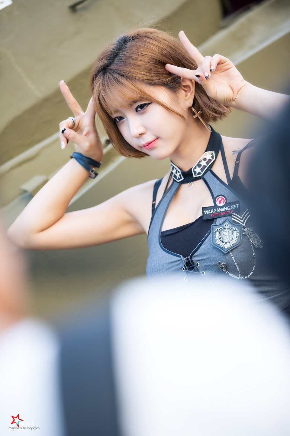 韩国顶级Showgirl许允美 釜山坦克世界 1